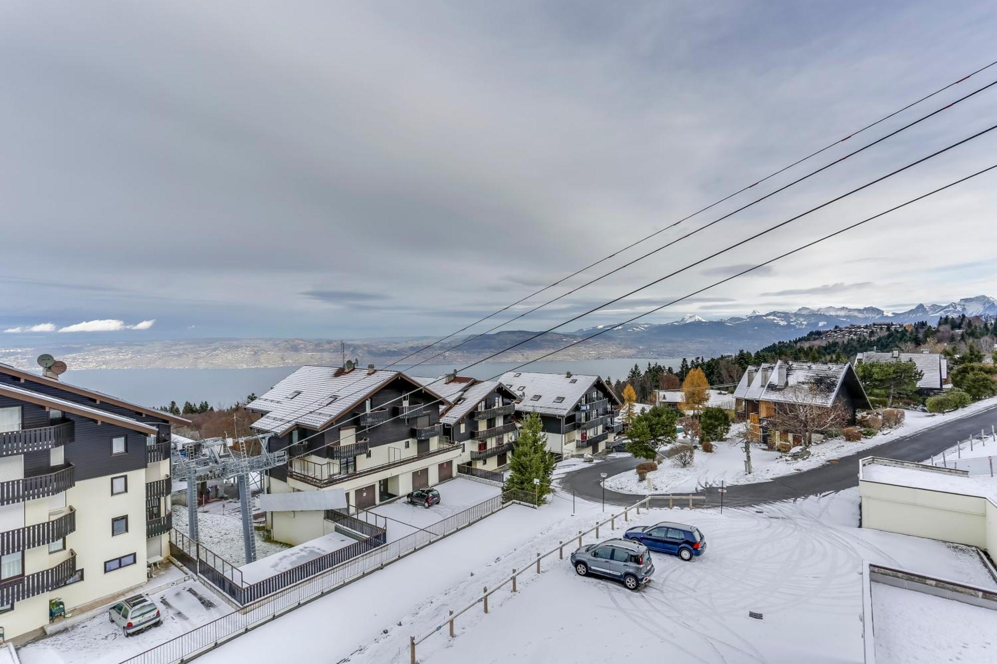 Appartement Cosy Avec Vue Sur Le Lac A Thollon Les Memises 35M² Exterior foto